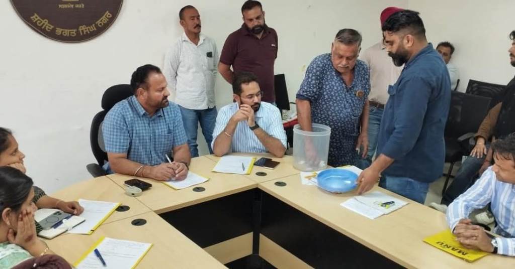 Draws held for temporary licenses to sell firecrackers in the district